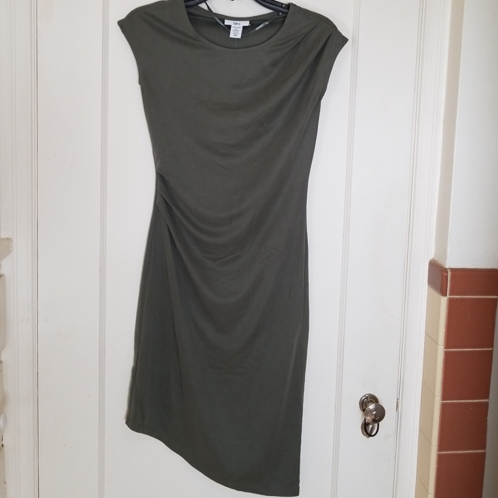 NEW Bar III Slvless Assymetrical Dress - Green
